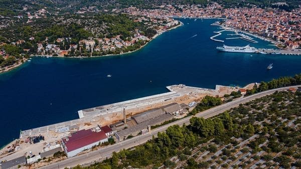 pomorsko-putnicki terminal Vela Luka1