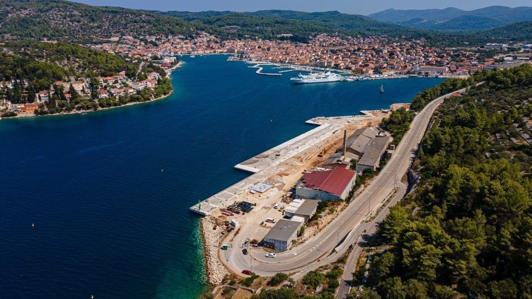 PROJEKT KOJI ĆE PROMIJENITI VELU LUKU Adio, gužve: Pogledajte kako izgleda izgradnja velikog pomorsko-putničkog terminala vrijednog 111 mil. kn