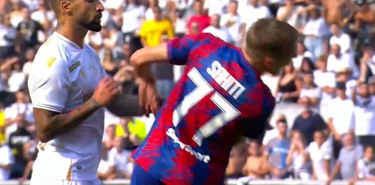 Hajduk teško oštećen: Silva šakom udario Sahitija u glavu i prošao bez crvenog