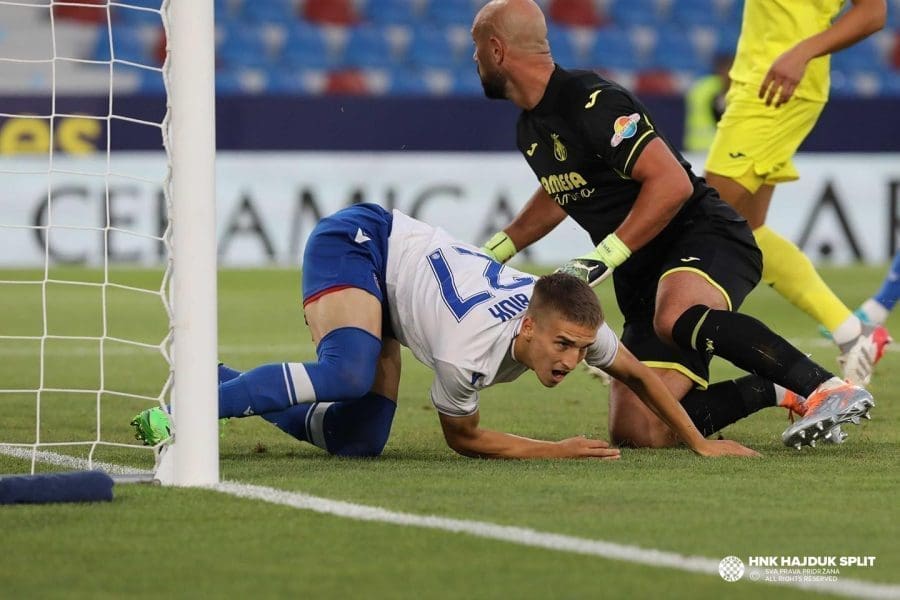 OČEKUJE SE PAKAO POLJUDA Kalinić prije ozljede izborio jedanaesterac za barem malo blaži poraz Bijelih