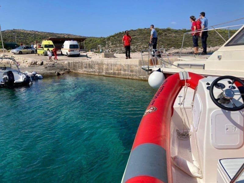 HITNA INTERVENCIJA NA DALMATINSKOM OTOKU Što se stvarno dogodilo na Visu? Na intervenciju izašla i policija