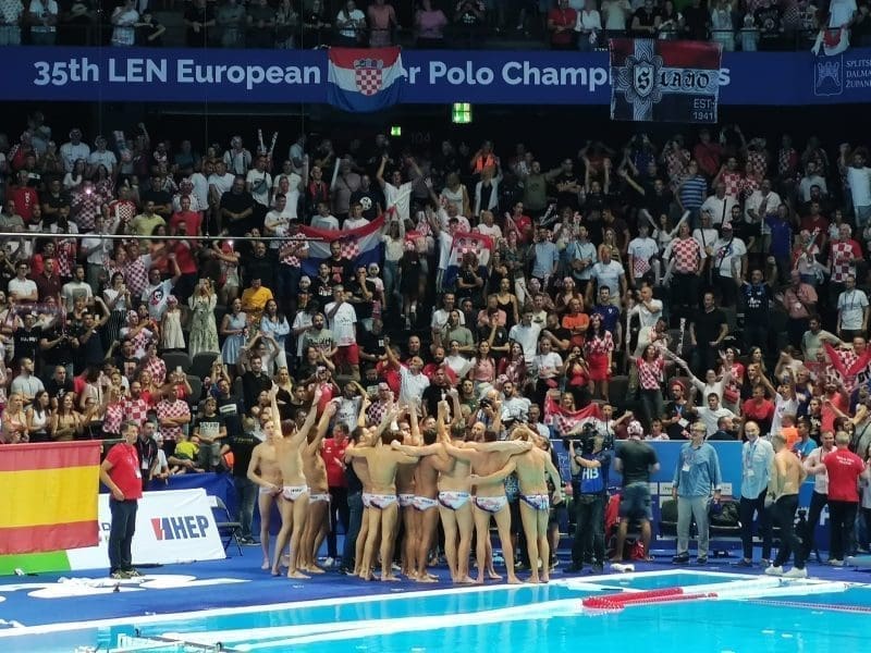 BARAKUDE U LOVU NA ZLATO Europsko prvenstvo u vaterpolu naši reprezentativci započet će sa Španjolcima