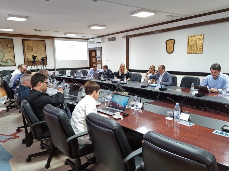 REKORDNO BRZO ZAVRŠILA SJEDNICA Puljak najavio novo zasjedanje Gradskog vijeća Grada Splita: "Ovo danas je formalno"