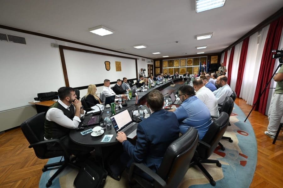 MOŽEMO! SPLIT O REBALANSU PRORAČUNA: "Temeljem 'papir trpi sve' brojki ispaljivana su predizborna obećanja"