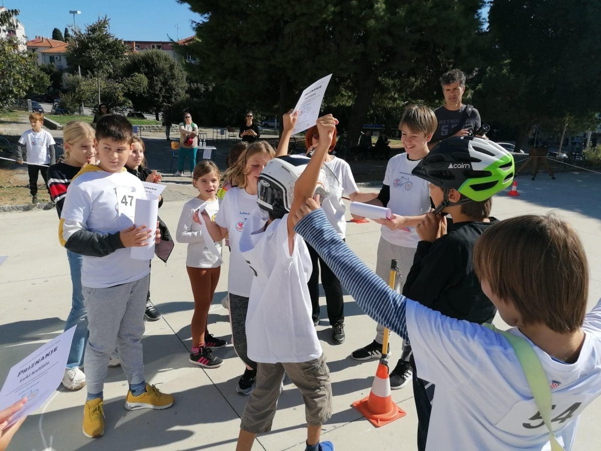 Nakon godinu dana, najmlađi Lučani okupljaju se s istim ciljem – pomoć potrebitim skupinama našeg društva