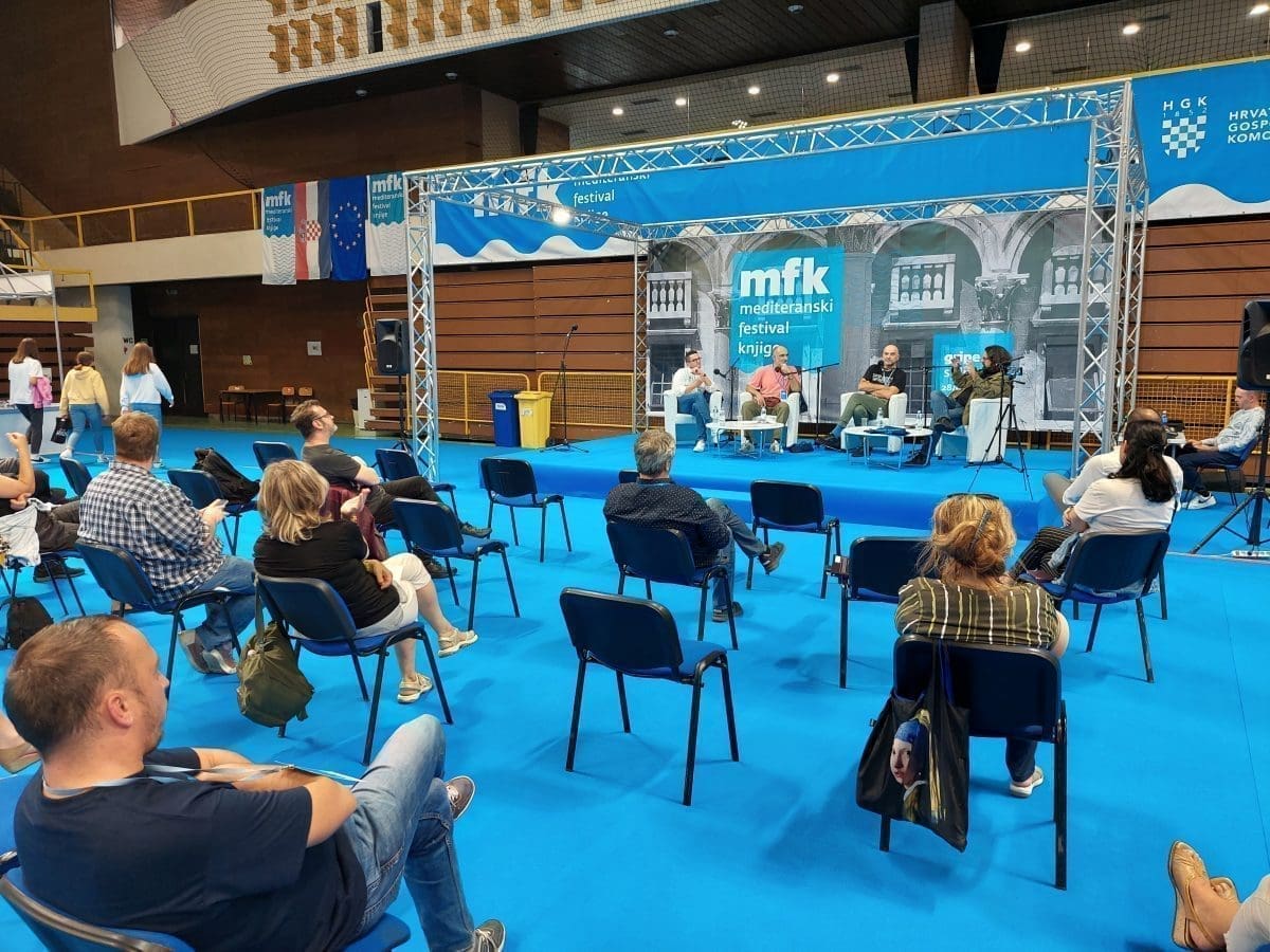 Mediteranski festival knjige u Splitu - tribina "Crna Gora danas i sutra"