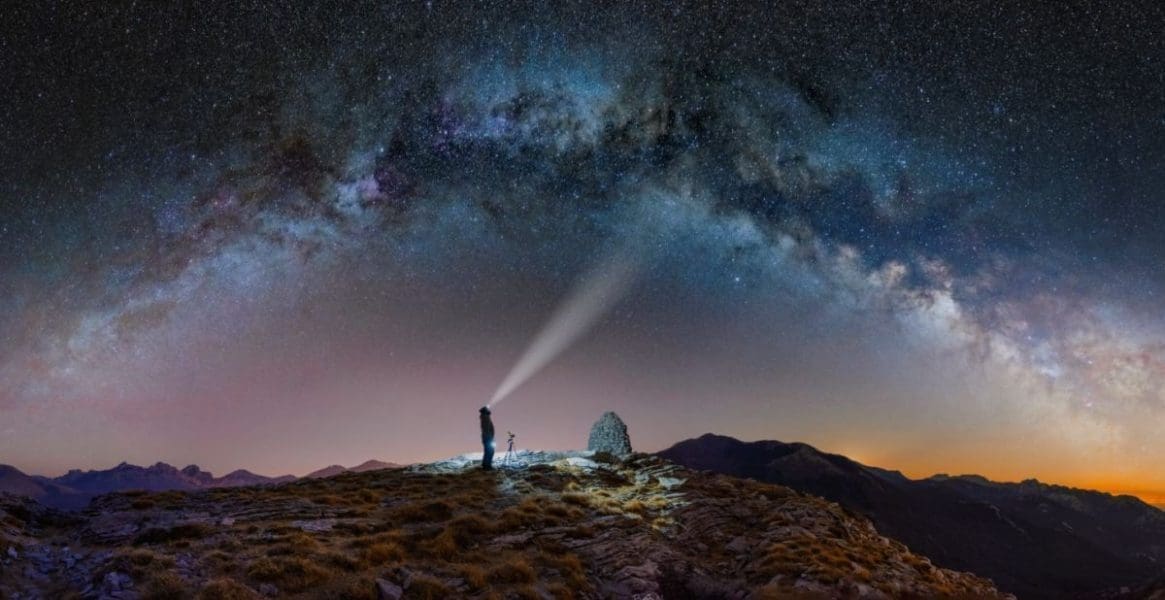 Izložba pejzažnih astrofotografija "Hrvatska pod zvijezdama", autora Branka Nađa u Sveučilišnoj galeriji