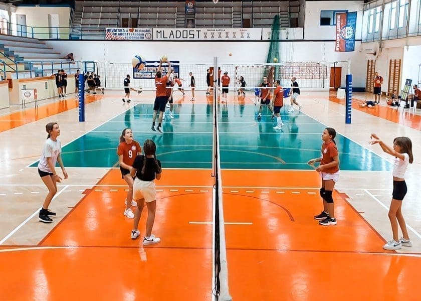 Počeli upisi u Školu odbojke i Školu sporta Ribolina Mladost