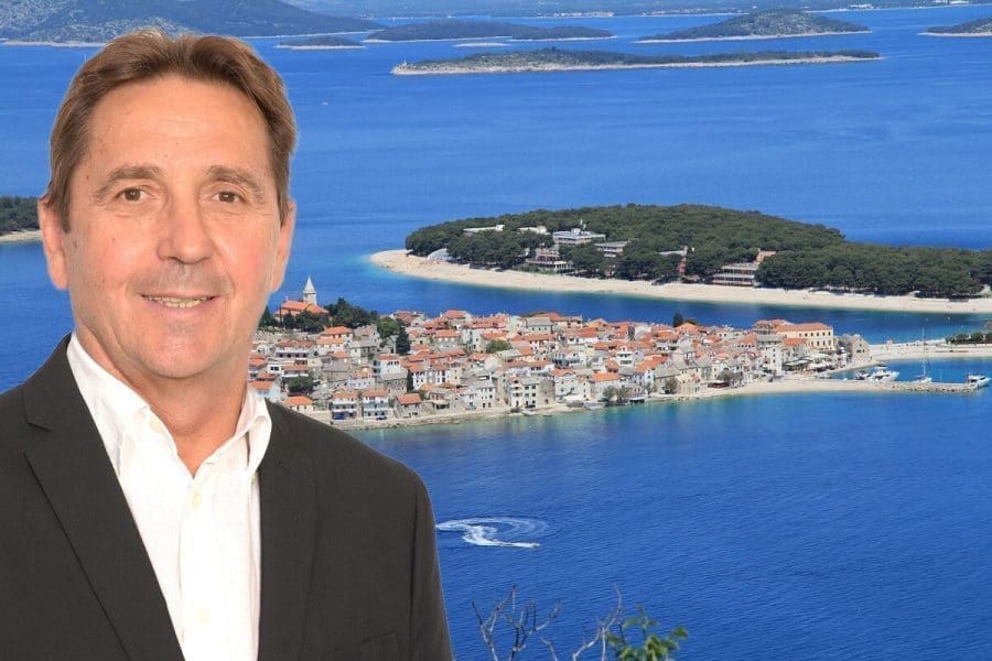 PETRINI POZLILO Uz pratnju policije stigao na sud, no morali su zvati hitnu