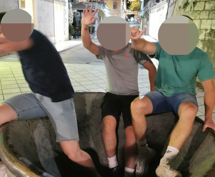 PIRJA PONOVNO NA METI VANDALA Iz Splita stiže još jedan primjer iživljavanja obijesnih turista
