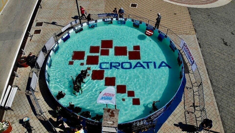 Pogled u plavo dolazi na otok Hvar u Stari Grad povodom „Dana u Vali“