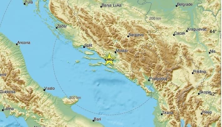 ZATRESLA SE DALMACIJA "Više se osjetilo kao neki jači udarac iz dubine. Sreća trajalo kratko"