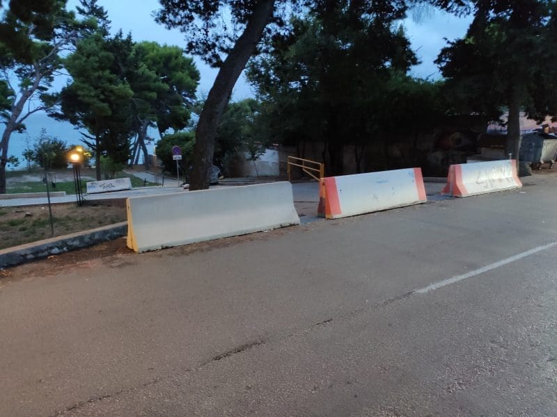 PARKING DRAMA U 'SPLITSKOJ ŠUMICI' Sada su tamo betonski blokovi, ova tema je u proteklim danima bila u fokusu javnosti...