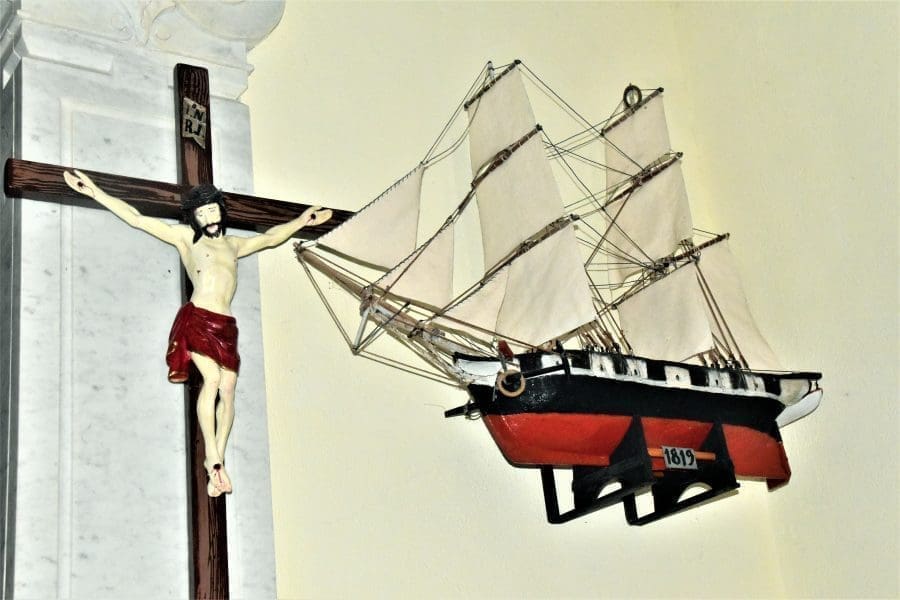 Šetnjom kroz Sutivan otkrijte priču iza 200 godina starih zavjetnih brodova