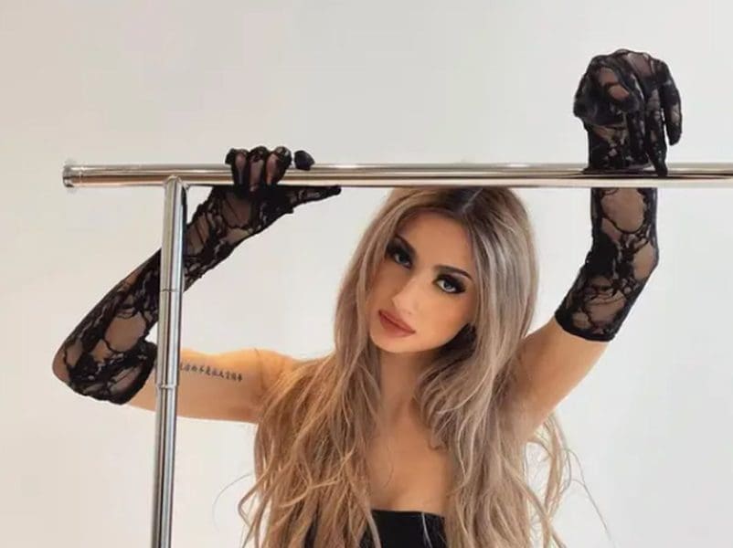 Popularna Tik Tokerica poginula pri skoku padobranom