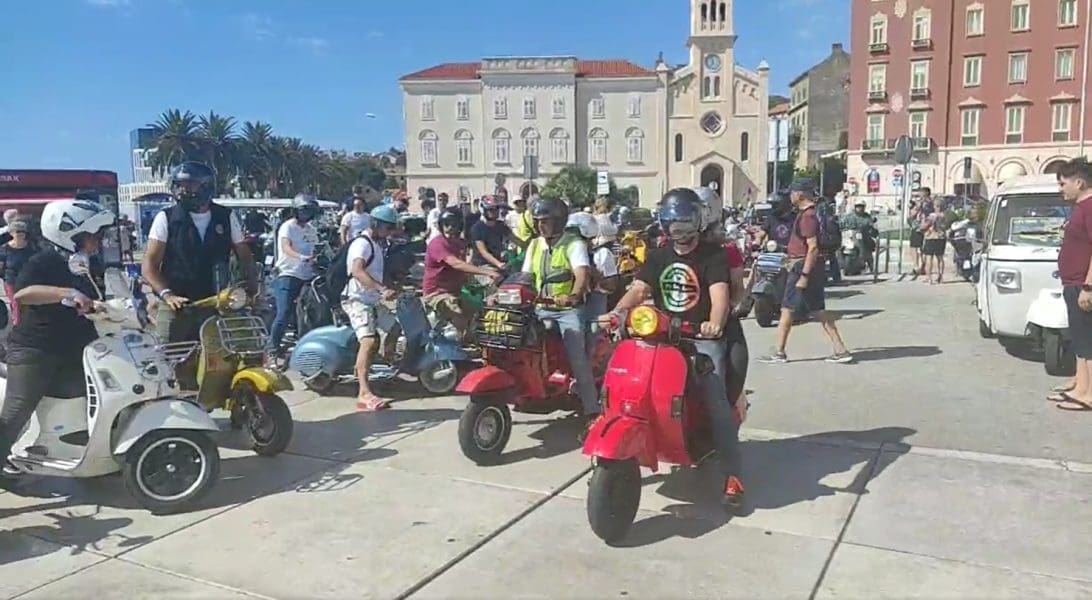 (VIDEO) LJUBITELJI VESPE 'OKUPIRALI' RIVU Na nacionalnom Vespa susretu sudjeluje više od 400 osoba iz Hrvatske i okolice!