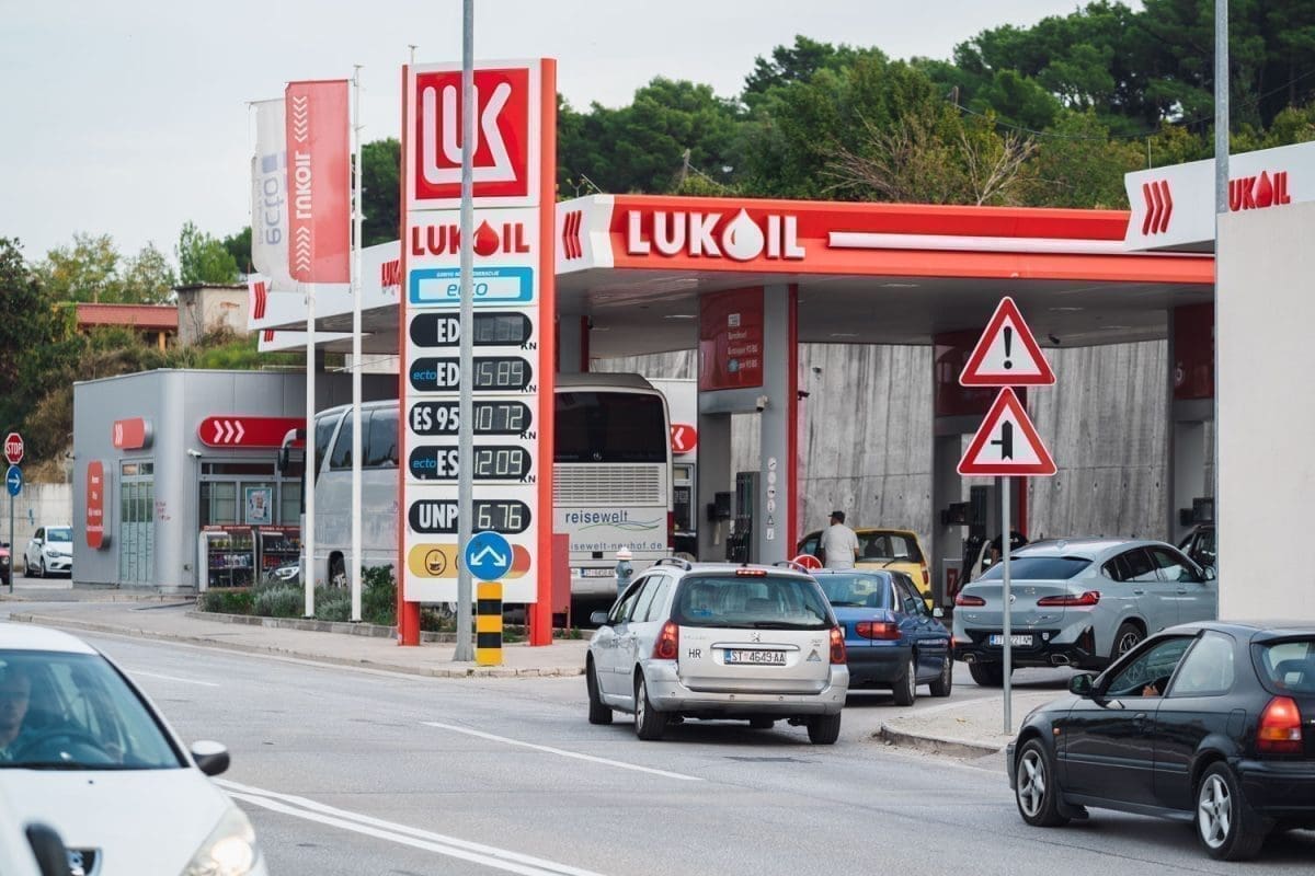 10-24-benzinske-postaje-guzve-1