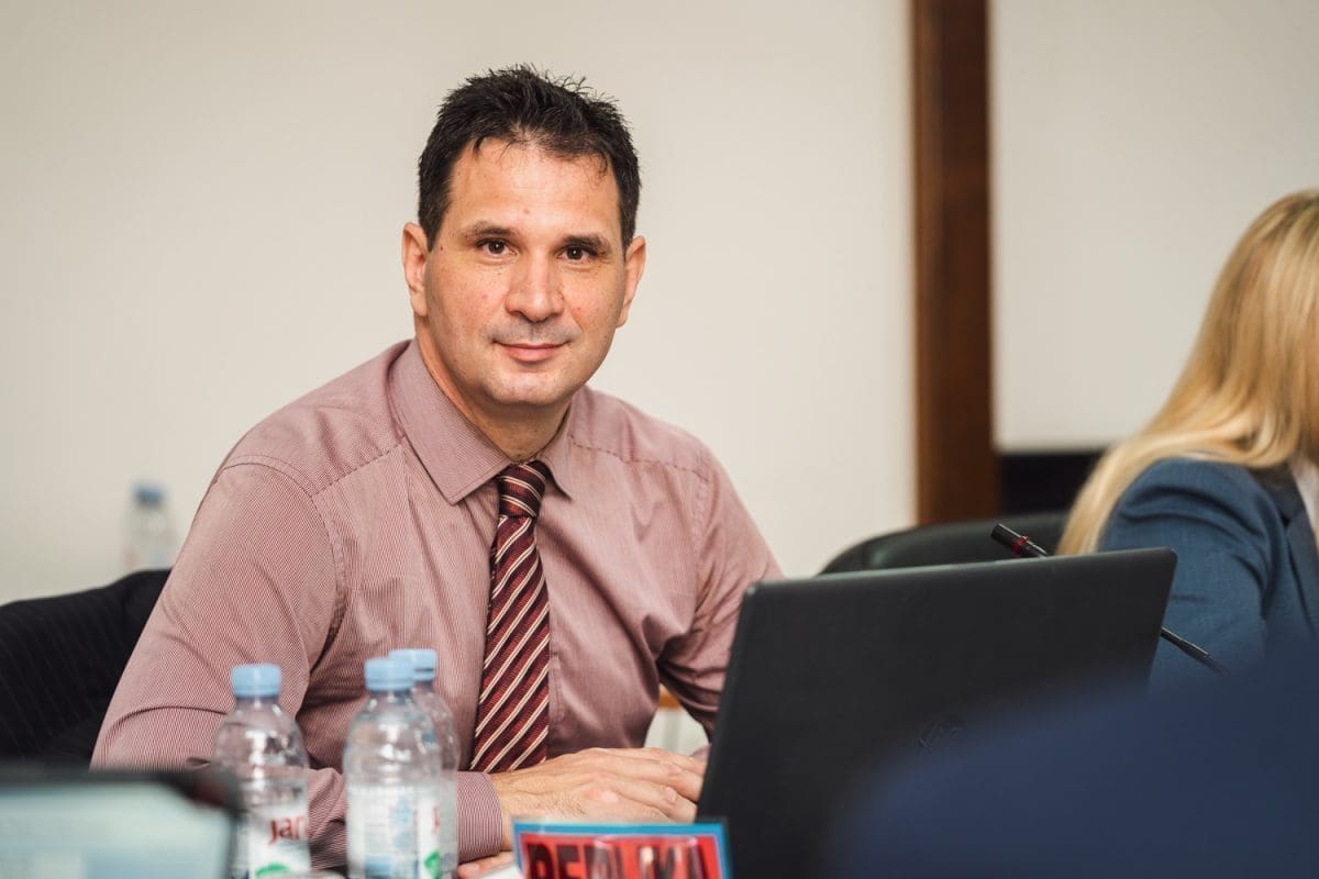 BEZ DLAKE NA JEZIKU Josip Markotić: "Hrvatski dom Split definitivno treba reorganizirati i vratiti ga u okvire zbog kojih je i osnovan"