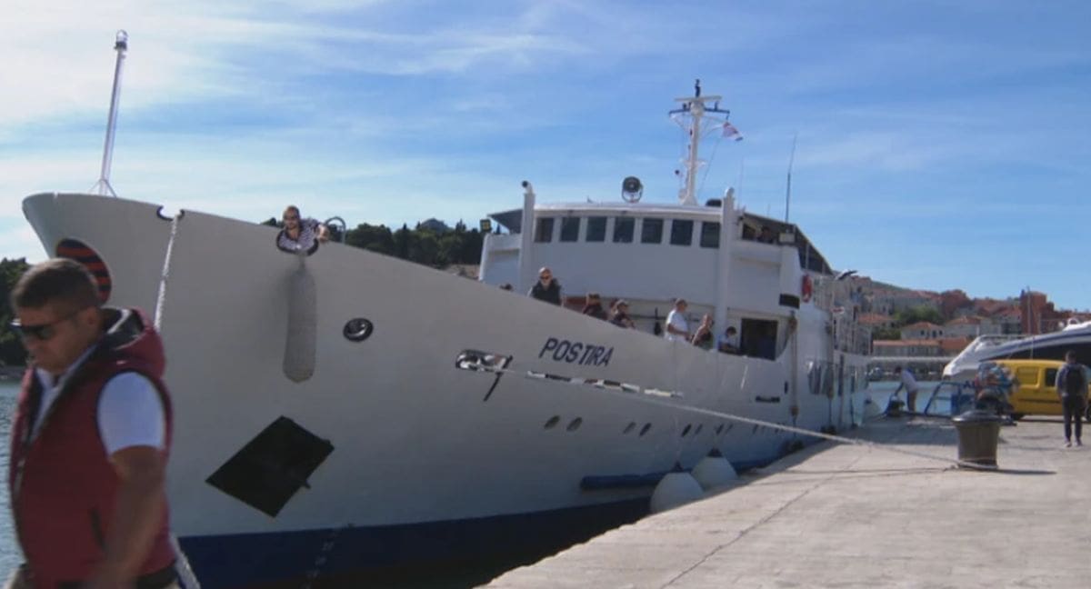 Postira za "mirovinu" - otočanima treba novi, bolji i brži brod