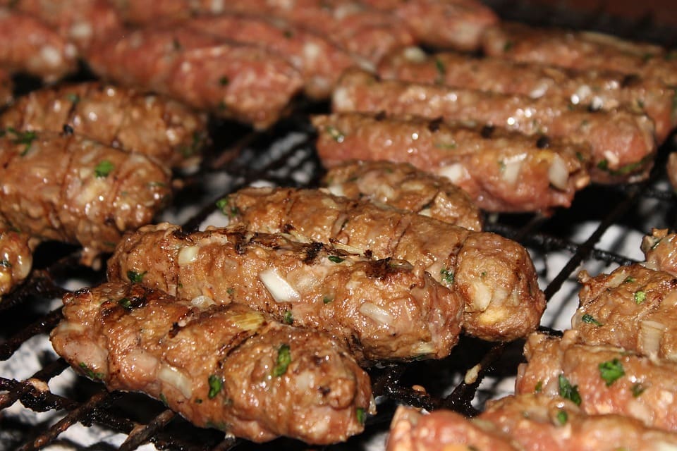 Koliko zapravo debljaju ćevapi? Brojke će vas iznenaditi