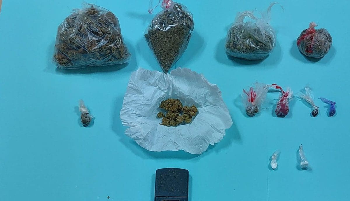 DOLIJAO JOŠ JEDAN SPLITSKI DILER 'Pretresli' mu stan, tamo su pronašli razne droge