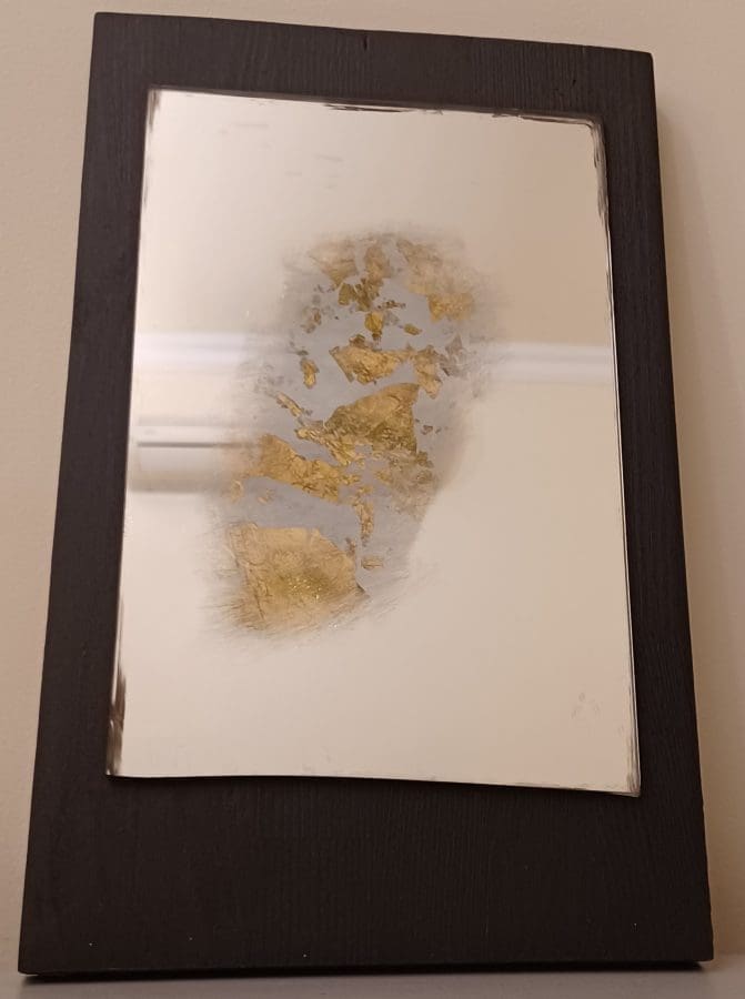 edita-polomljena-ogledala (1)