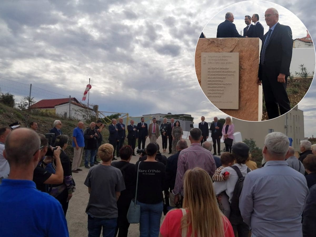 POSTAVLJENA SPOMEN PLOČA U svojih 30 godina helidrom KBC-a Split spasio je 9000 života