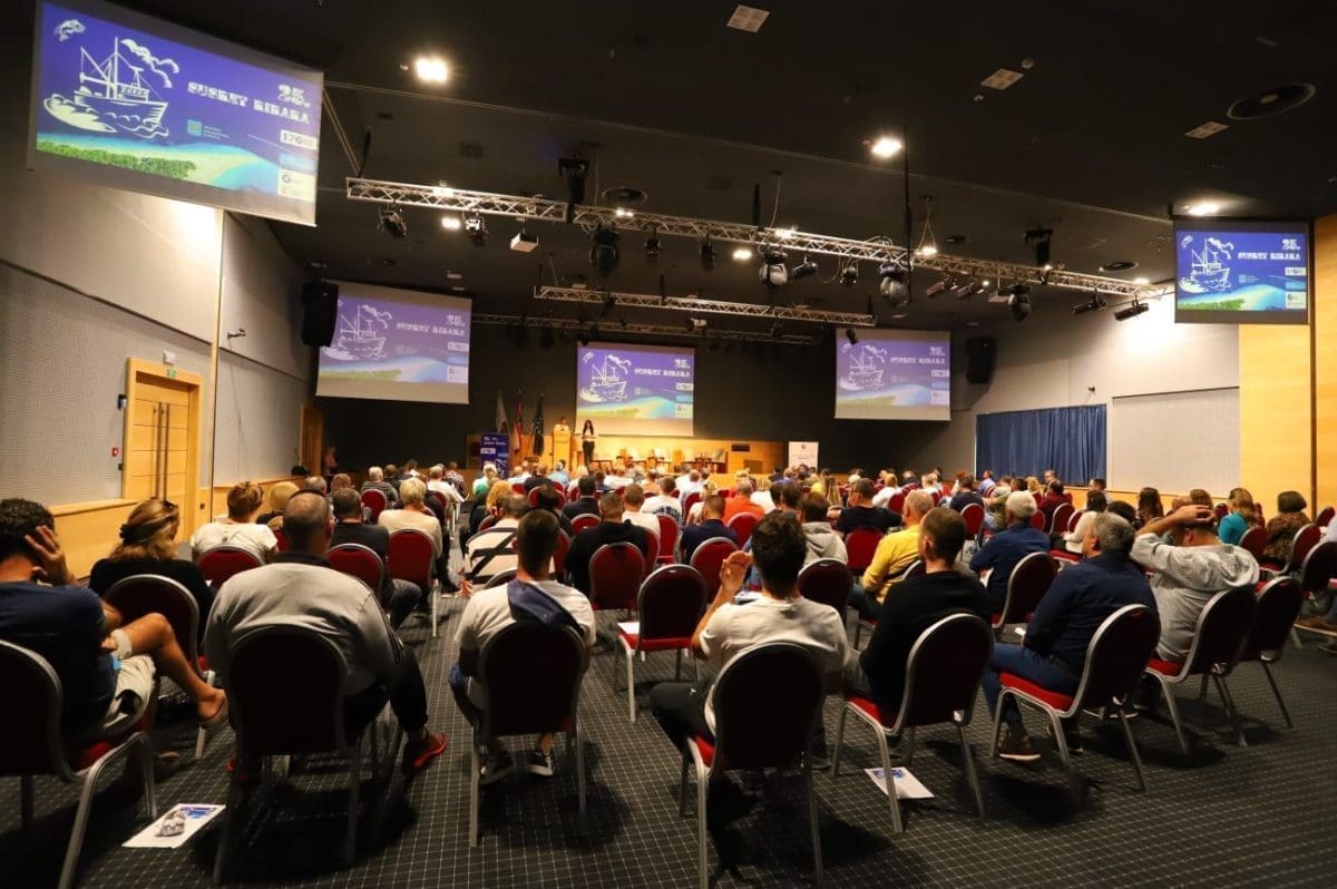 Hrvatska obrtnička komora okupila ribare na 25. Susretu u Bolu, na Braču