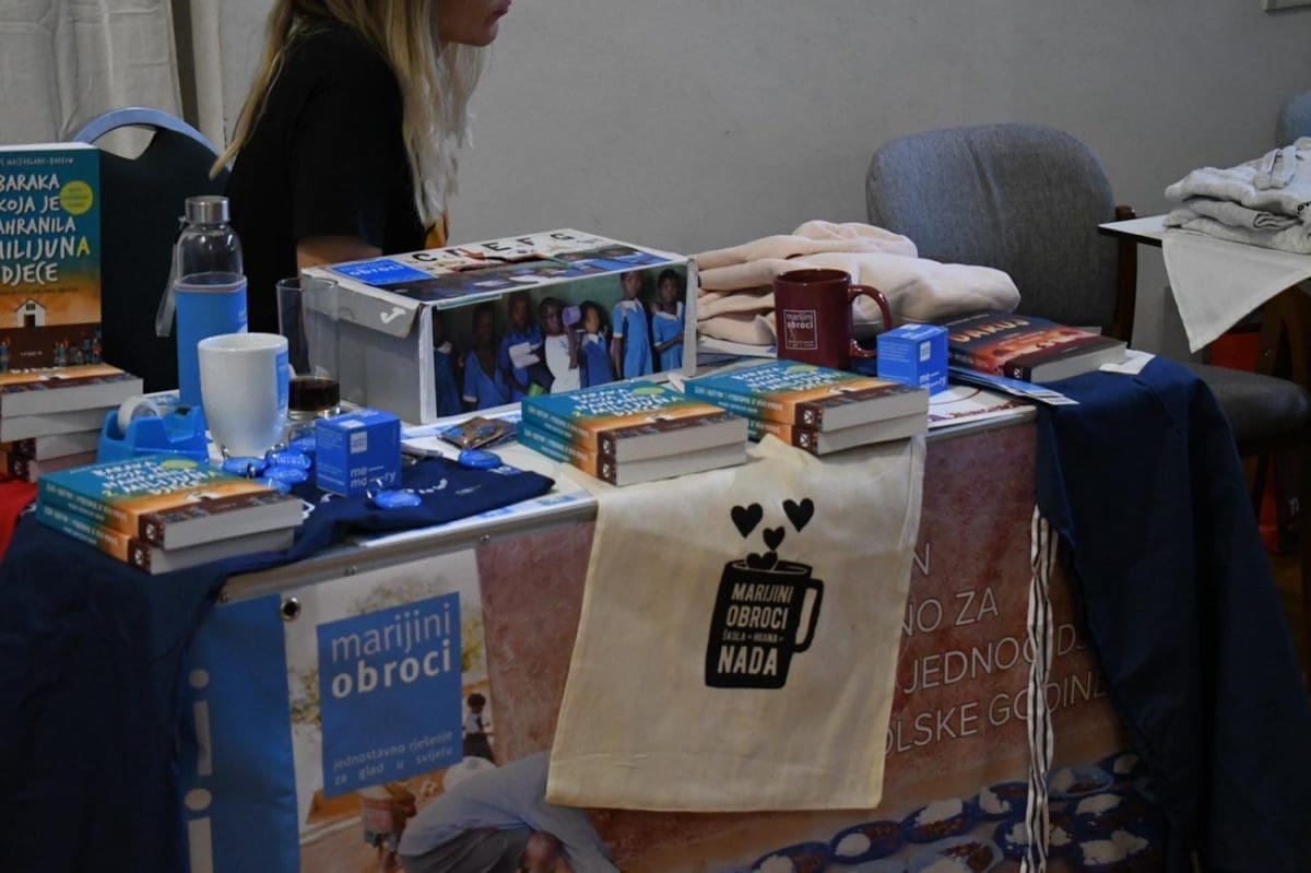 "BARAKA KOJA JE NAHRANILA 2 MILIJUNA DJECE" Predstavljena knjiga koja opisuje razvoj Marijinih obroka