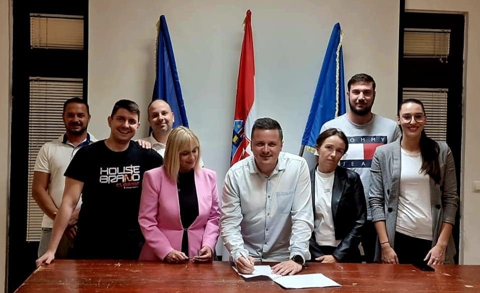 APSOLUTNA VLAST HDZ-a Konstituirano Vijeće na Kamenu, predsjednik Petar Varvodić