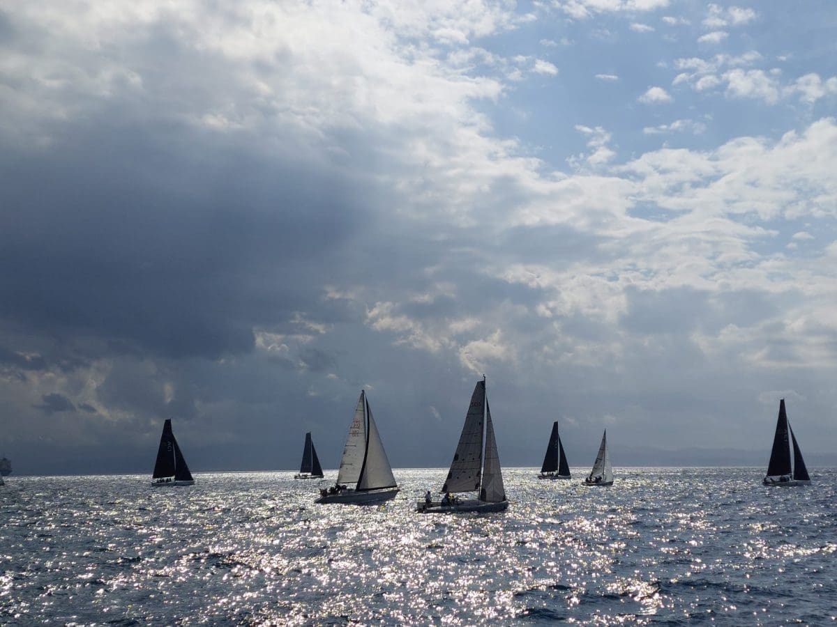 OBOREN REKORD 91. MRDUJSKE REGATE Prošlogodišnji pobjednici Maxi Jena opet su prvi prošli kroz cilj!