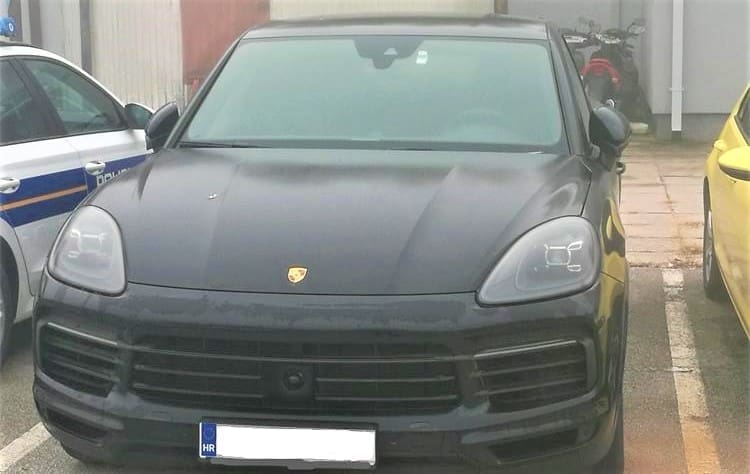 Hrvatska policija mladiću trajno oduzela Porsche vrijedan više od 100.000 eura