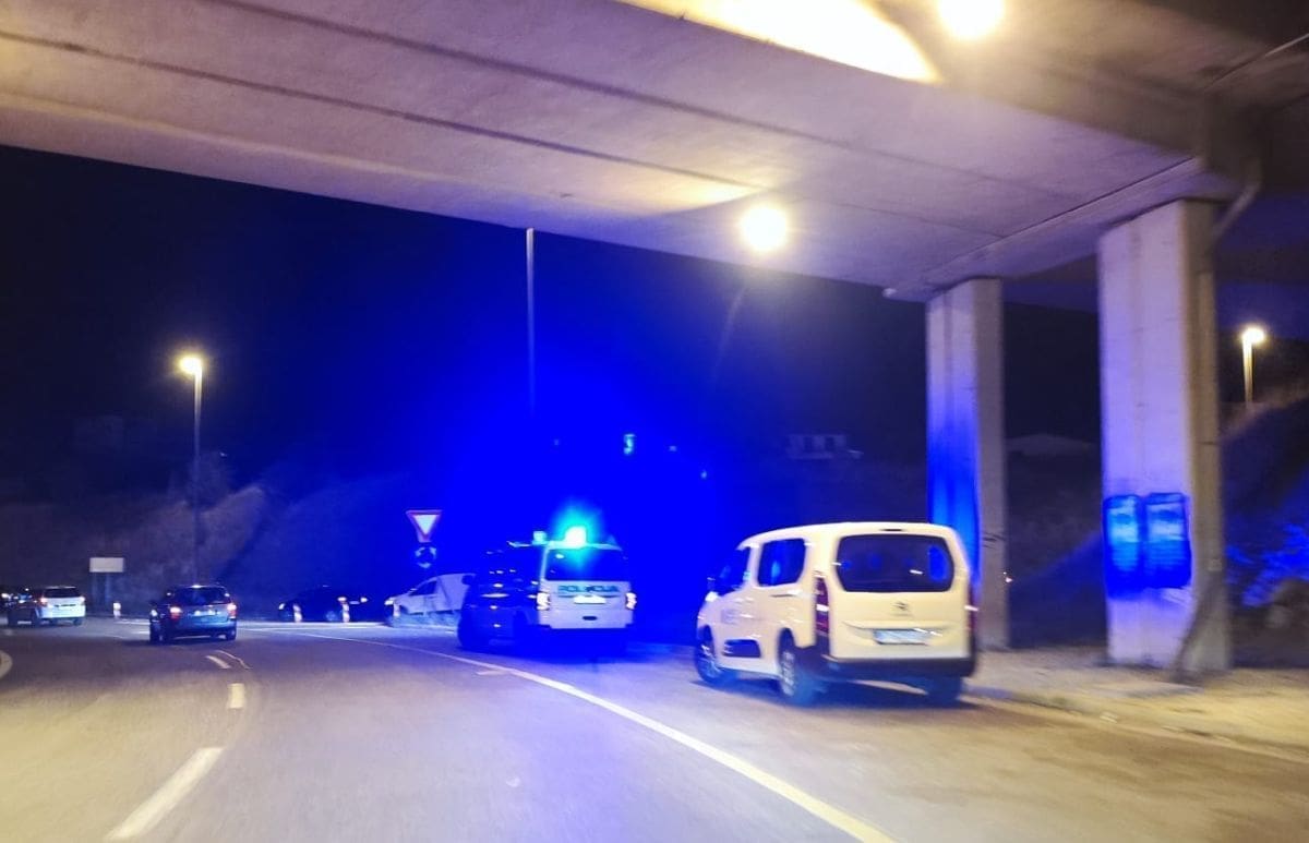 PROMETNA NA ULAZU U SPLIT Vozilo hitne pomoći izletjelo s kolnika. Evo što smo doznali