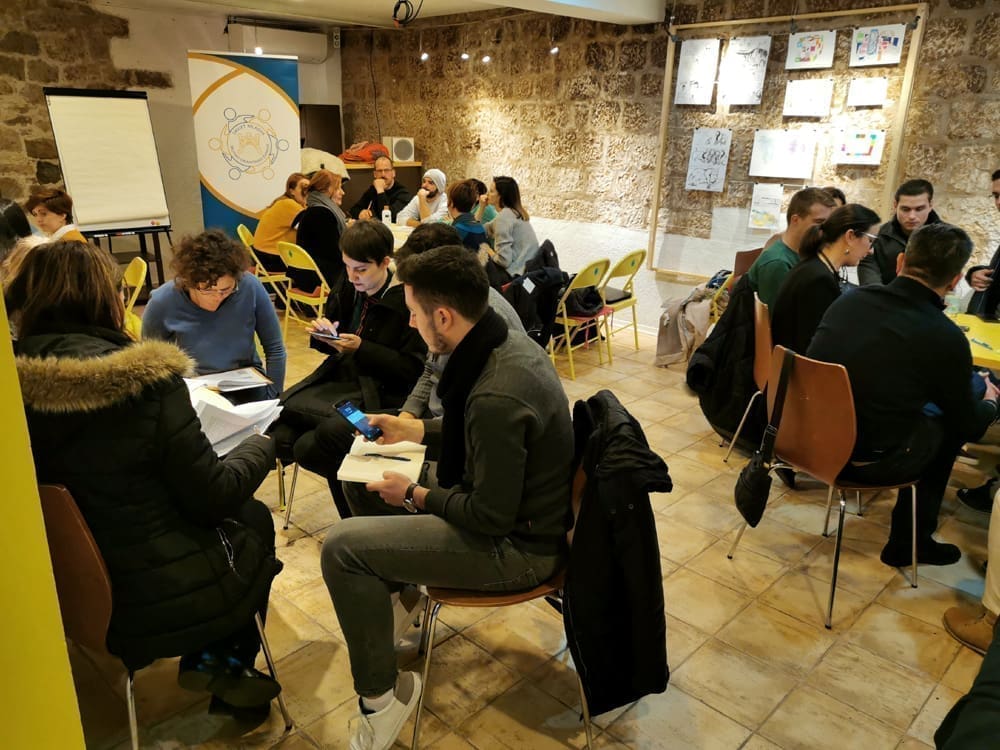 AKTIVNO SUDJELOVANJE U ZAJEDNICI Prijavi se i nauči kako mijenjati stvari u društvu