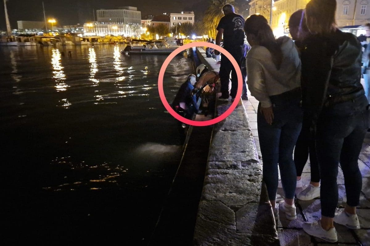 PROLAZNICI MU NISU USPJELI POMOĆI Muškarac upao u more na Rivi, vatrogasci dojurili u rekordnom vremenu