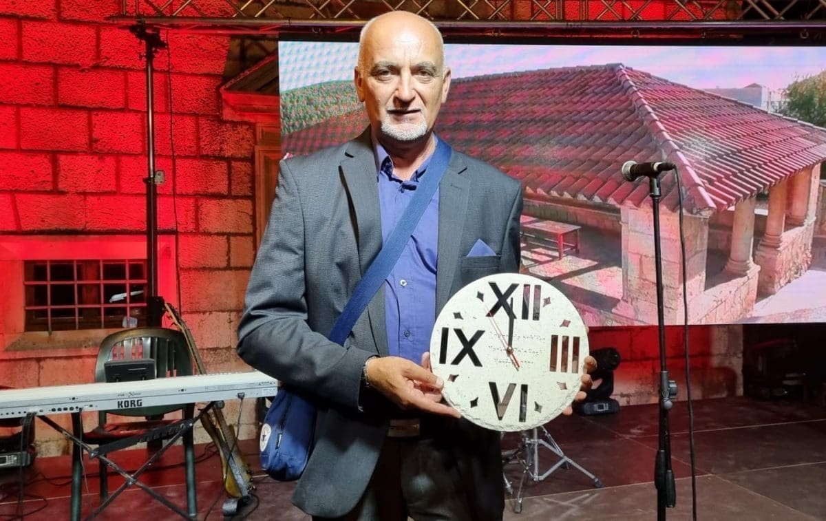 Tomislav Škara pjesmom obišao cijeli svijet!