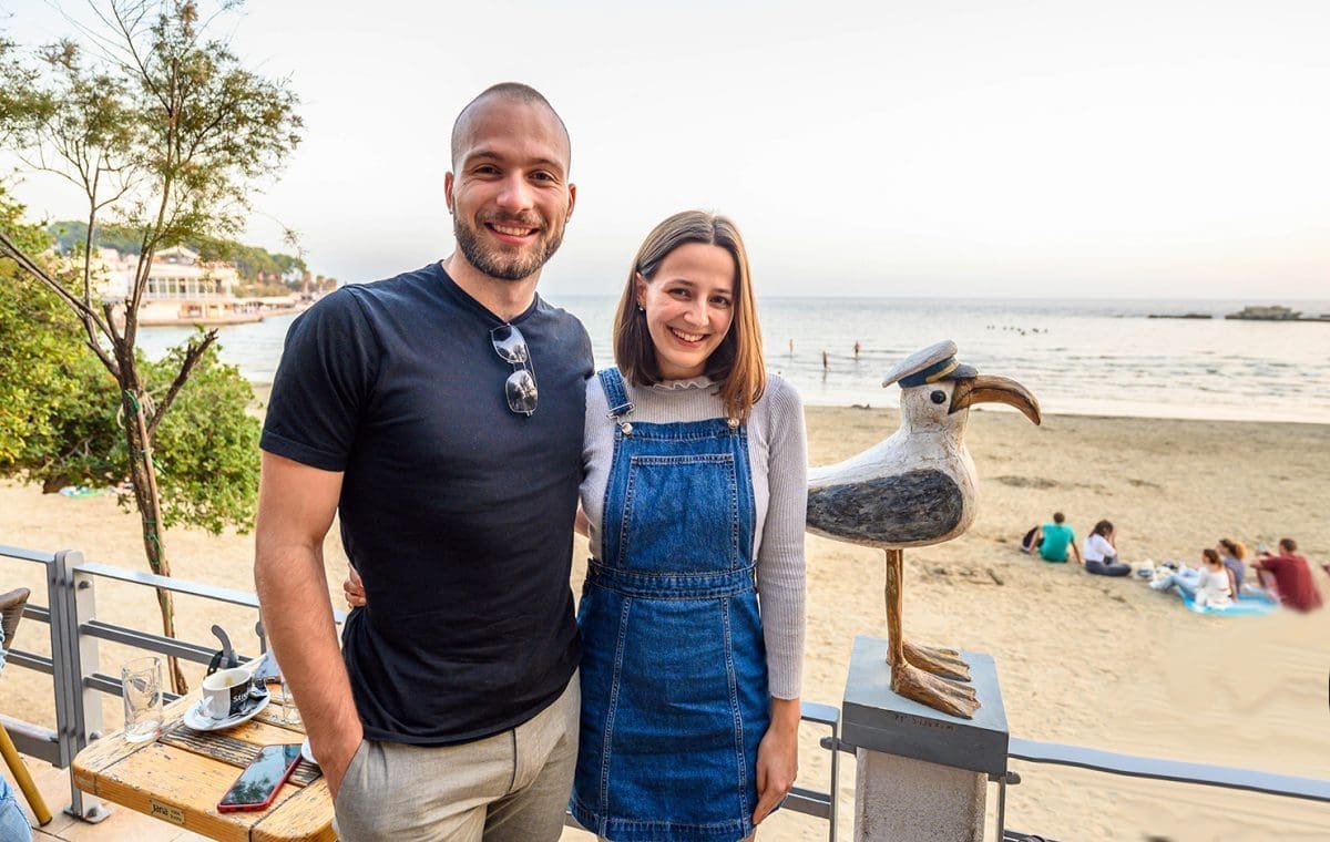 SIMPATIČNI NJEMAČKI PAR NA ODMORU U SPLITU Šokirani su cijenama hrane i pića, a jedna naša riječ ih je nasmijala, nećete vjerovati koja