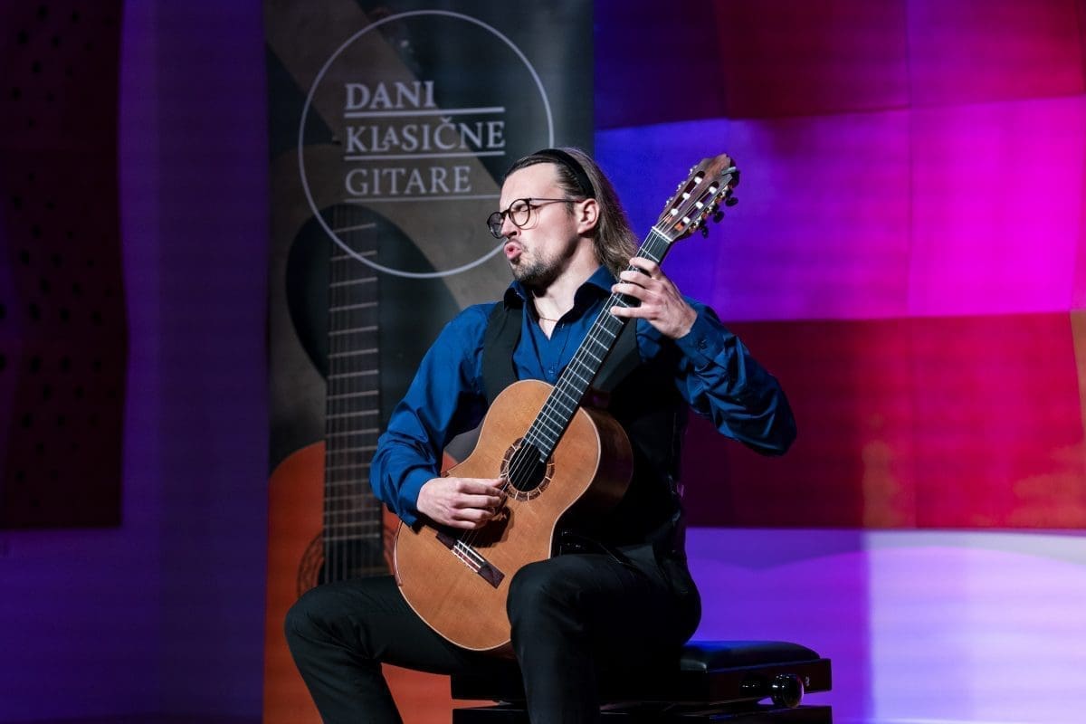 Dani klasicne gitare_2022110306