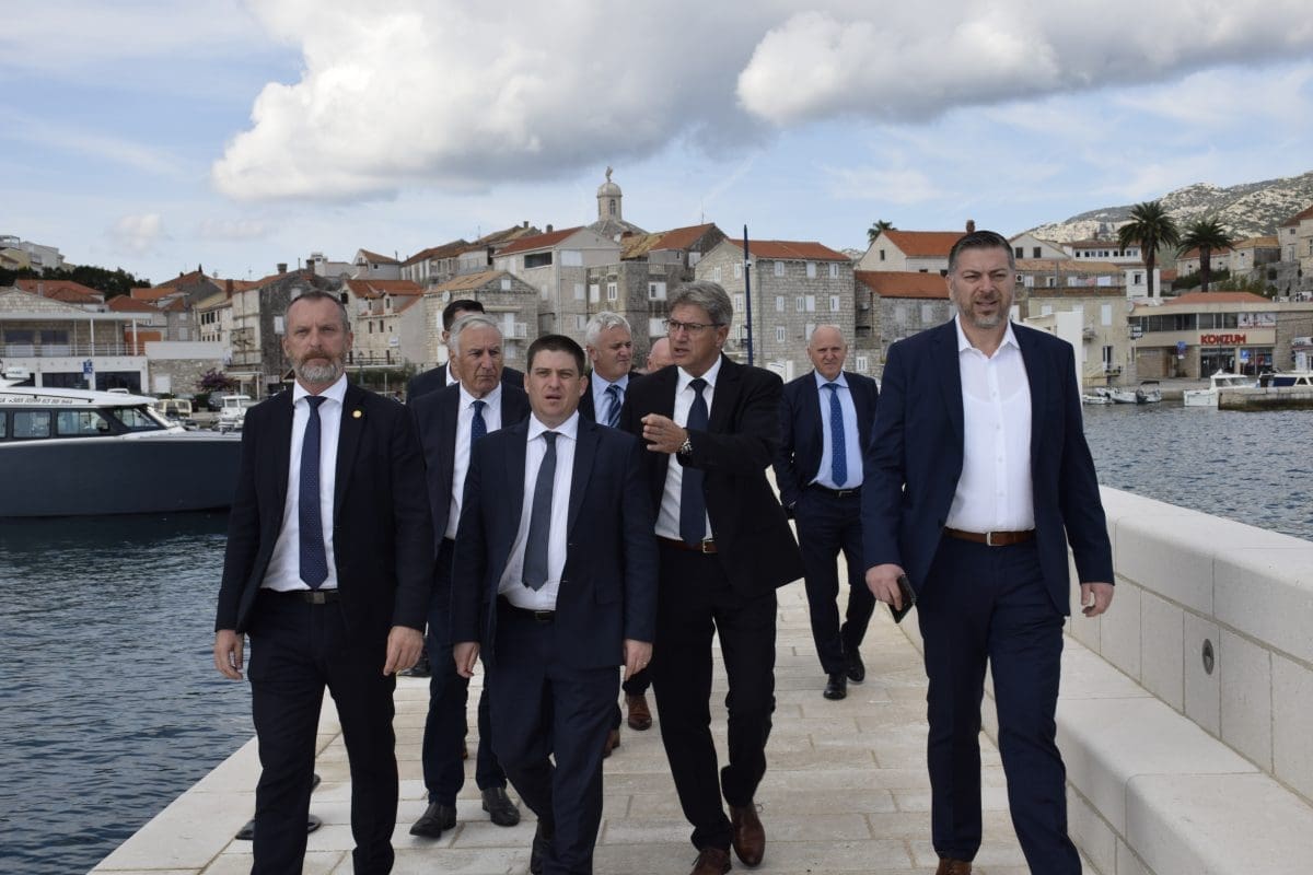 Ministar Butković u radnom posjetu Trpnju i Korčuli