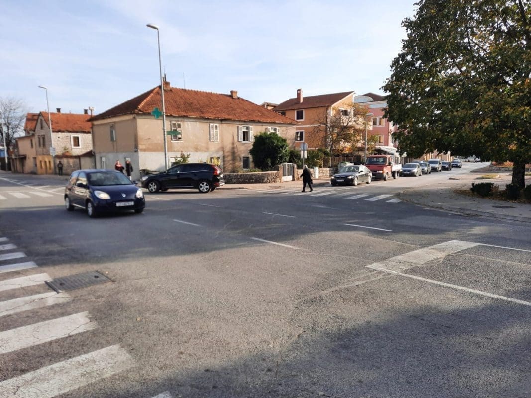 NOVO PROMETNO OLAKŠANJE Jedno od najkritičnijih sinjskih raskrižja dobit će semafore. Donosimo detalje