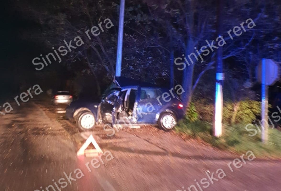 TEŠKA PROMETNA NESREĆA U ZAGORI Hitna i policija su na terenu, jedna osoba prevezena u splitsku bolnicu