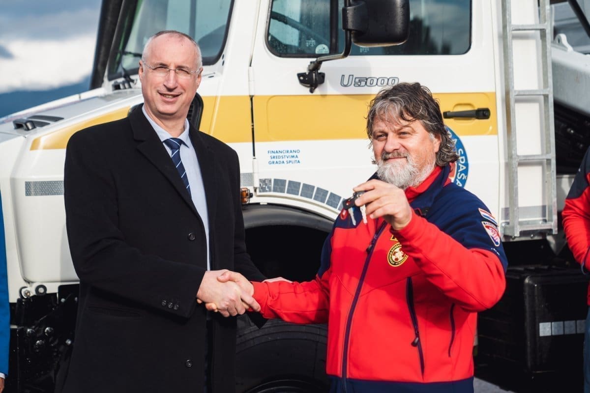 12-29-hgss-primopredaja-novo-vozilo-2