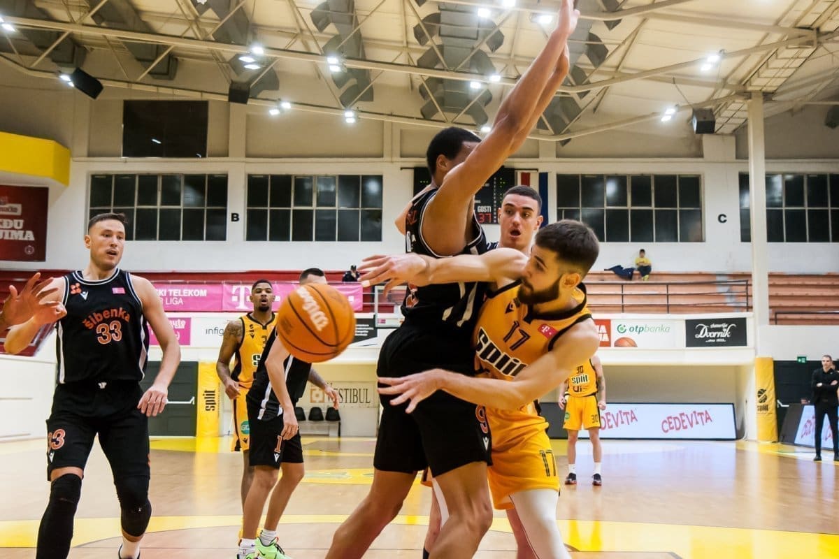 BRAVO ŽUTI! Split u napetoj igri porazio Šibenik: "Sve što se događalo iza kulisa bilo je stvarno ludo"