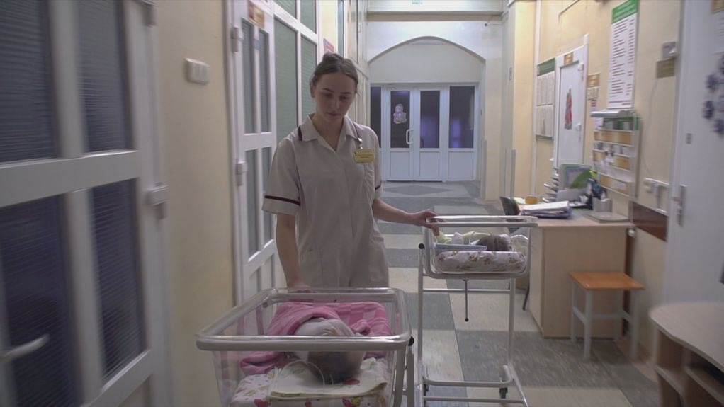 Uzrok smrti bebe iz kontejnera? Struka upozorava na sindrom iznenadne smrti