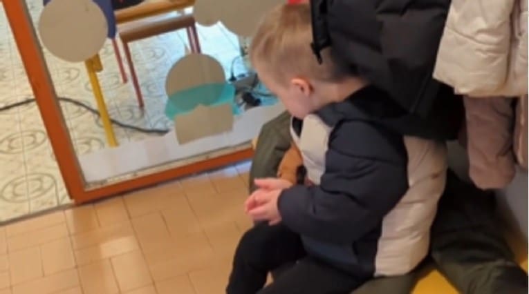 SLUČAJ JE ZGROZIO SUSJEDSTVO Vrtić u BiH negira optužbe majke dječaka s Downovim sindromom: "Nismo ga izdvojili"
