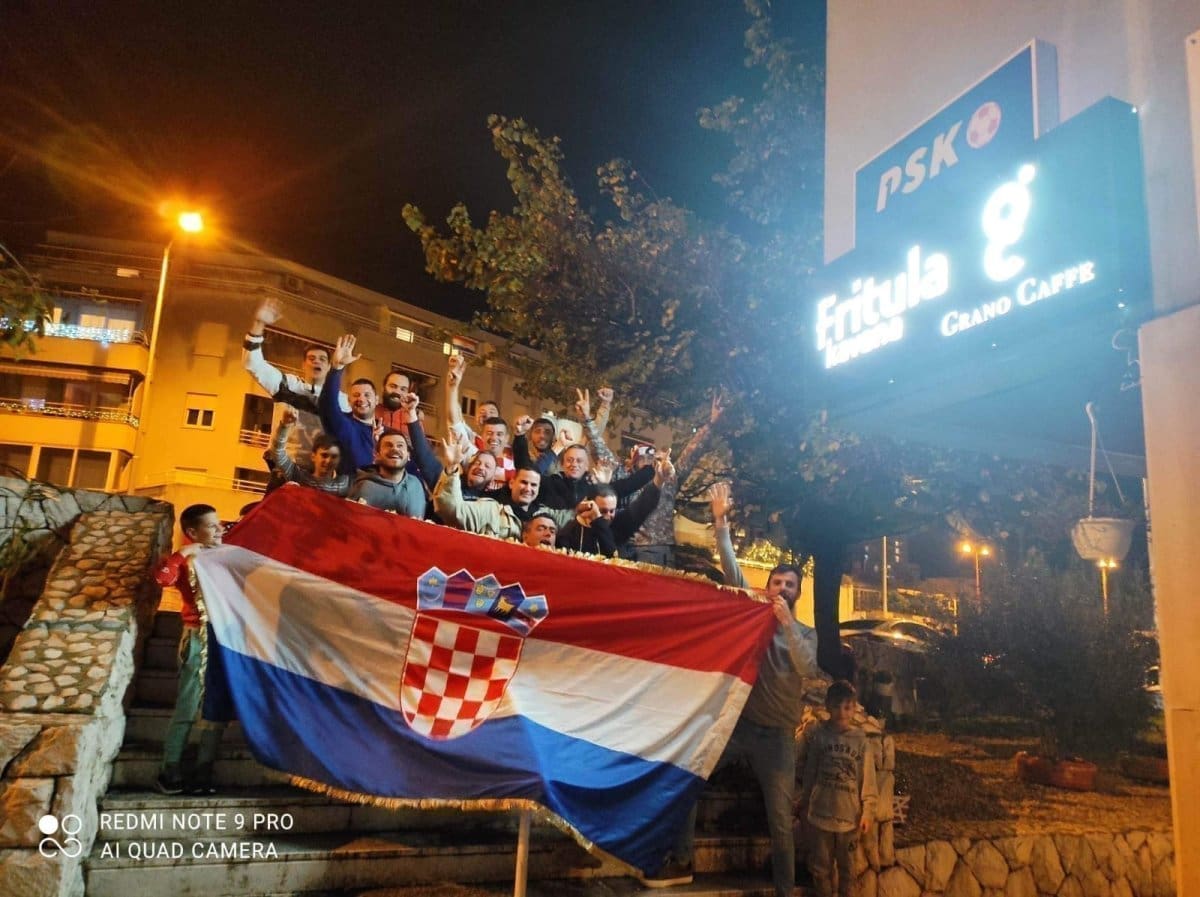NIJE TO OBIČNA TKANINA Momci iz Splita ne kriju da im je srce ko' najveća planina!