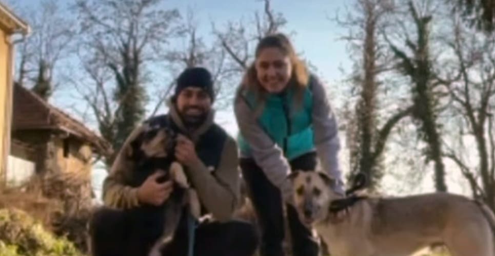 Gvardiol zasluženo odmara prije povratka u Njemačku, pohvalio se fotografijama u društvu svoje Franke