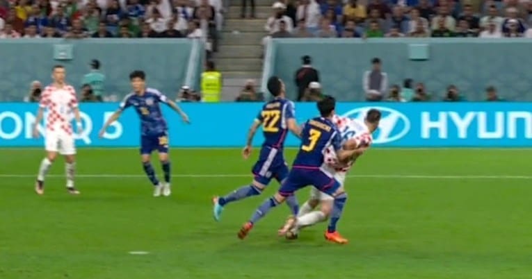 Je li Hrvatska zakinuta za penal protiv Japana? Pogledajte spornu situaciju