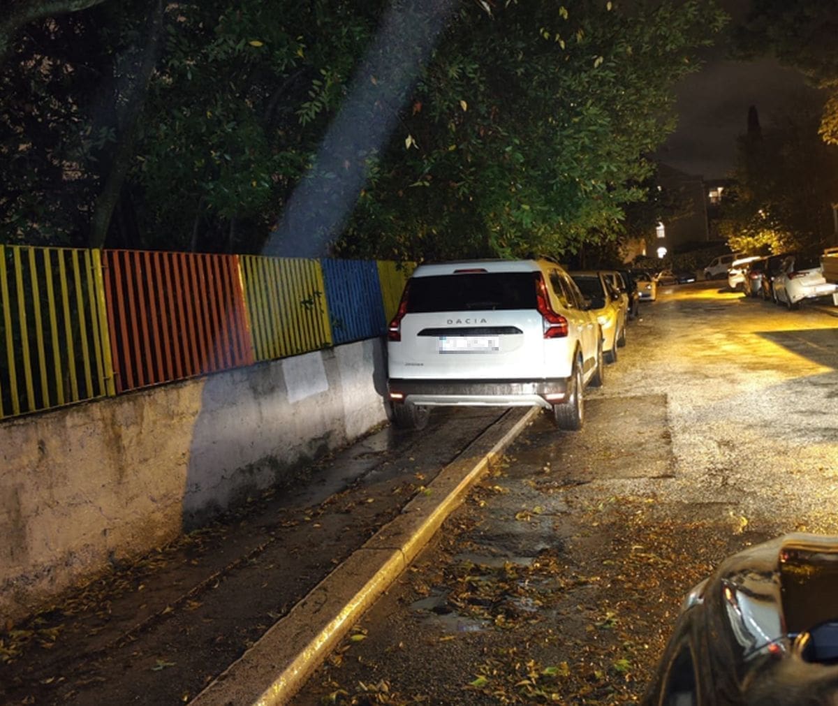 STIGLE "ČESTITKE" Neki će se neugodno iznenaditi kada dođu do svojih automobila