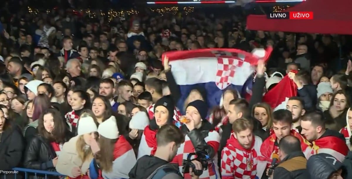 Pogledajte kako je Livno dočekalo svog brončanog Zlatka Dalića